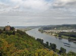 Blick von Brohl Lützing auf Burg Rheineck