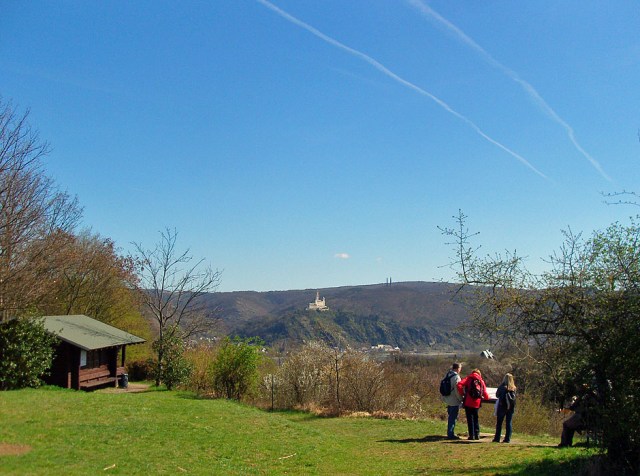 am ersten Aussichtspunkt - Blick auf die Marksburg
