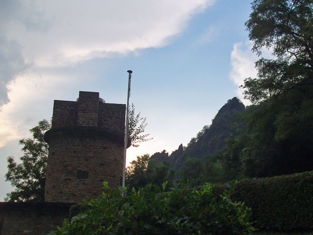 Ulanendenkmal mit Drachenfels