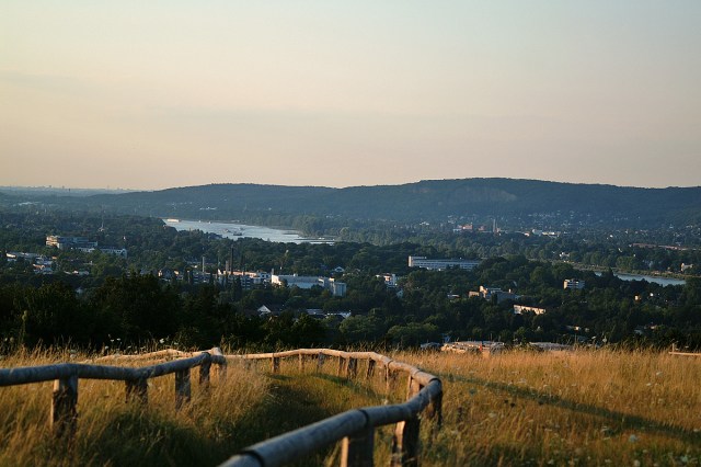 Blick auf Rüngsdorf und Königswinter