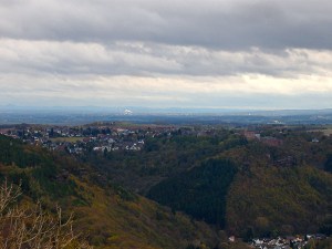 Blick auf Nideggen und das Siebengebirge