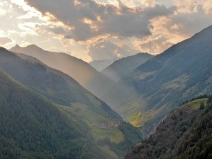Sonnenuntergang über dem Schnalstal