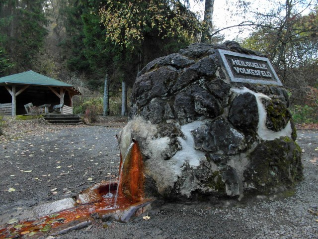 Sauerbrunnen Heilquelle Volkesfeld
